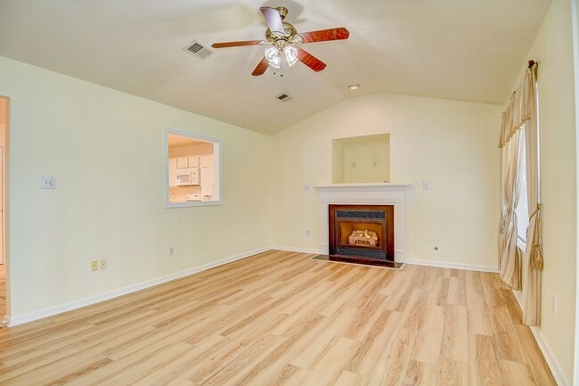 Building Photo - FOR RENT - Chesapeake in Bryant Farms / De...