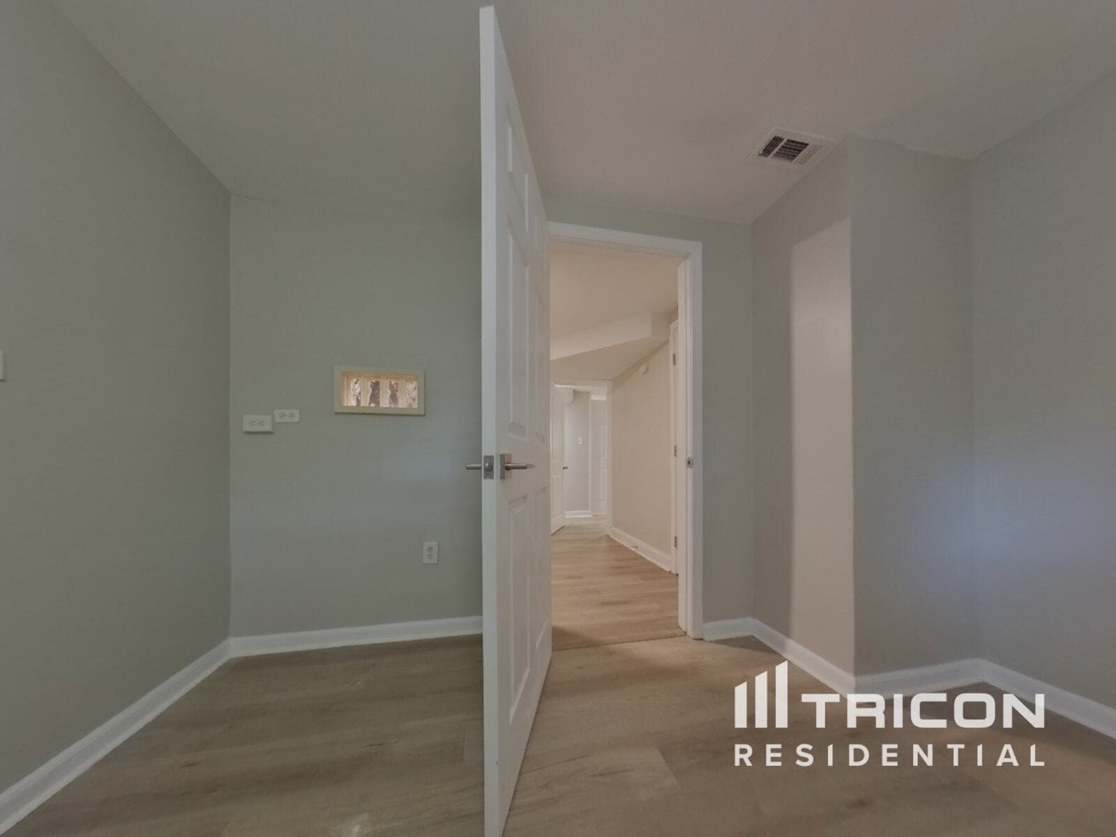 Building Photo - 4142 Pine Valley Dr