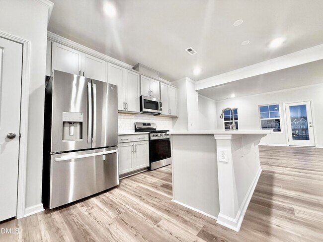 Building Photo - 470 Carolina Spgs Blvd