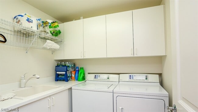 Building Photo - 1060 Borghese Ln