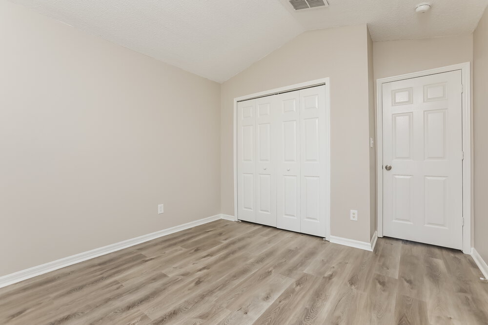 Building Photo - 7920 Oakstone Ct