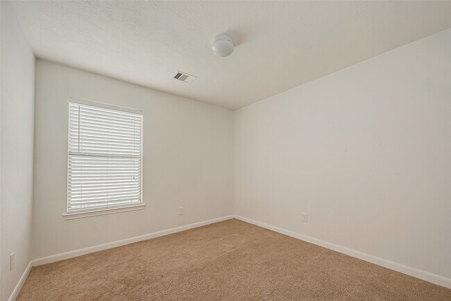 Building Photo - 29511 Legends Branch Ln