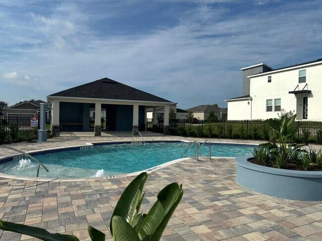 Building Photo - 9051 Coral Cpe St