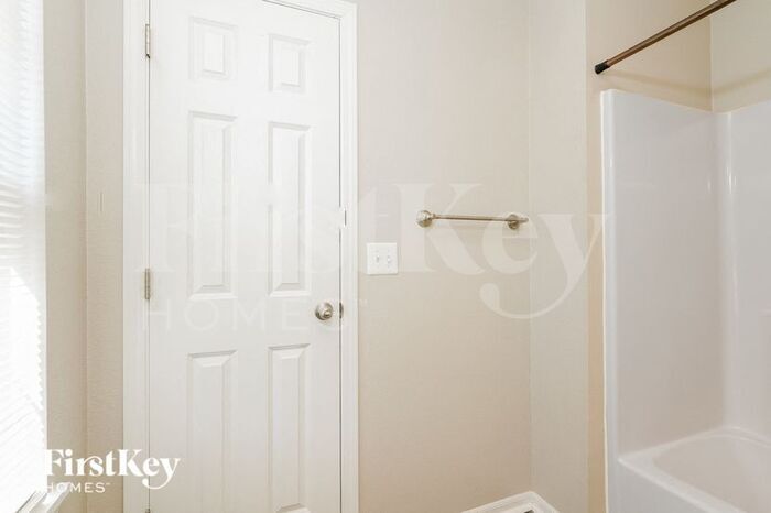 Building Photo - 2685 Creekstone Ct