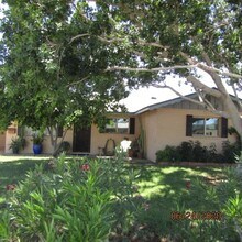 Building Photo - Beautiful Single story 4 bedroom 2 bath home.