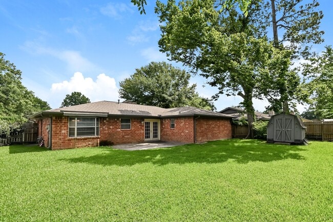 Building Photo - 13706 Oleoke Ln