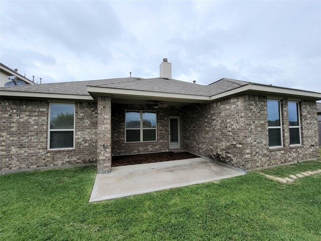 Building Photo - 7506 Amber Village Cir