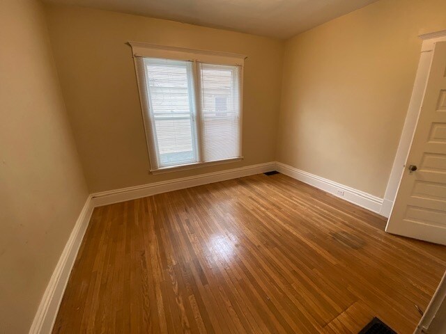 Bedroom 1 - 231 Calkins Ave SE