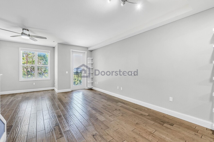 Building Photo - 1561 Brunswig Ln