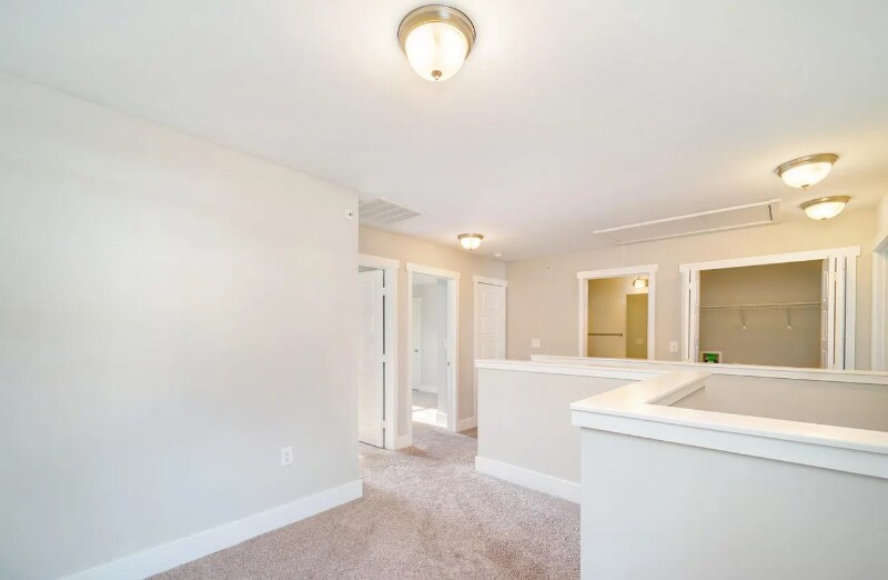 Building Photo - 1135 Somerset Springs Dr