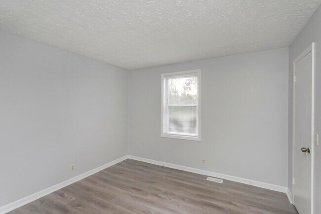 Building Photo - 3309 Falls Creek Dr