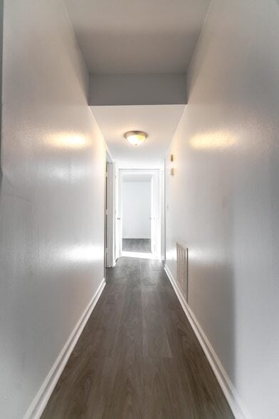 Building Photo - 1402 Camp Rd