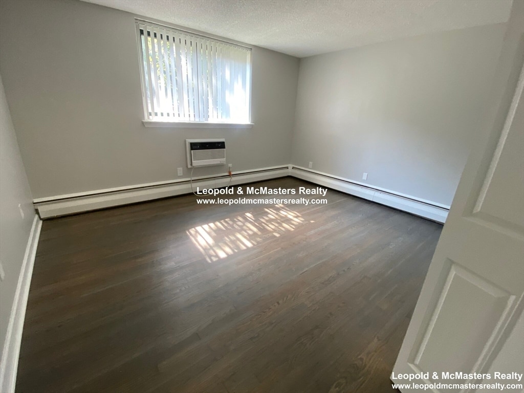 Building Photo - 520 Washington St