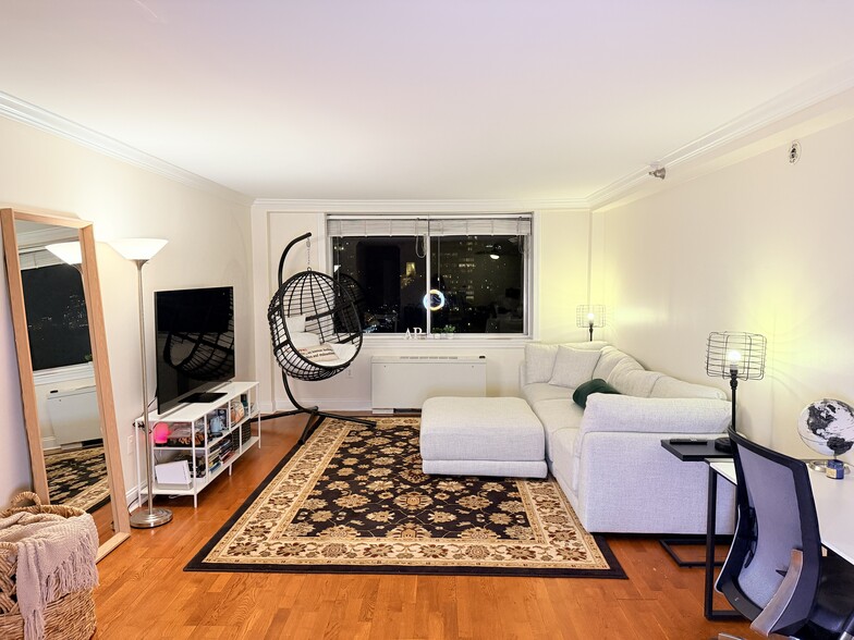 Building Photo - 2479 Peachtree Rd NE