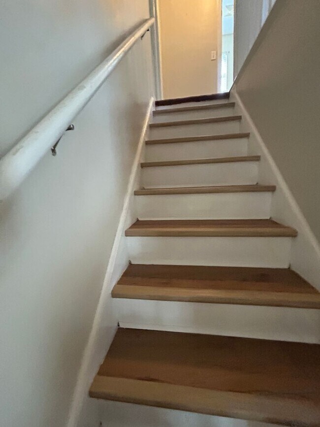 Building Photo - COMING SOON! N Greensboro, 4/2.5 home off of N Church St near Lake Jeanette & I-840