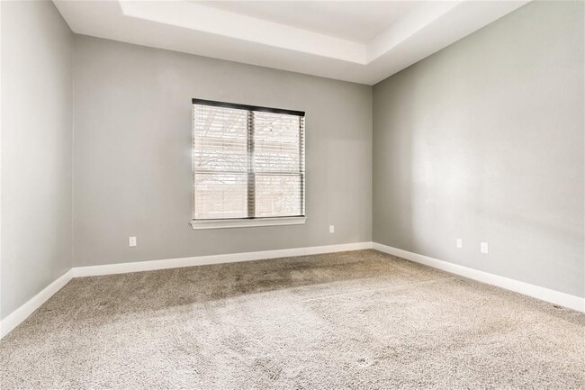 Building Photo - 6108 Sabino Dr