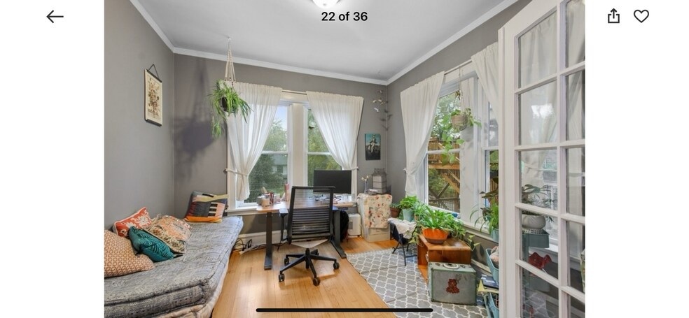 Building Photo - 1440 W Elmdale Ave
