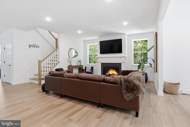 Building Photo - 15717 Tierra Dr
