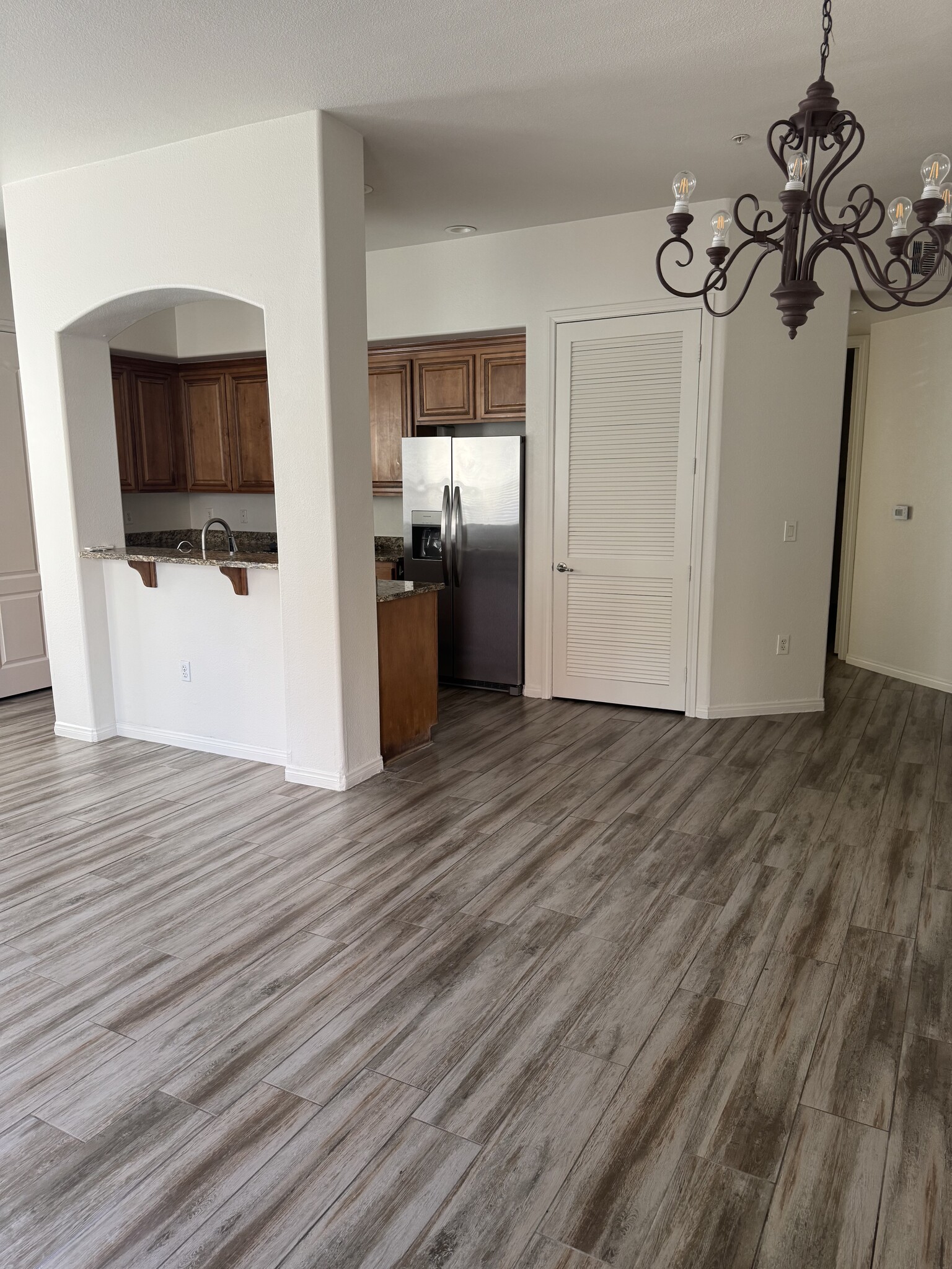 Building Photo - 38 E Serene Ave