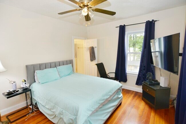 Building Photo - 11 Ballard St