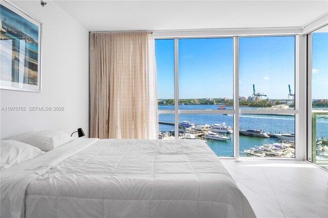 Building Photo - 450 Alton Rd