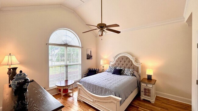 Building Photo - Call to schedule a tour!