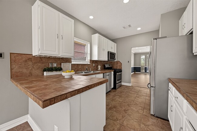 Building Photo - 1806 Coretta Ct