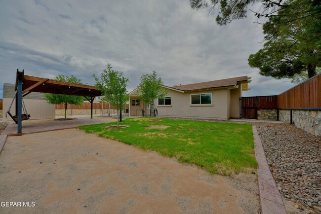 Building Photo - 10348 Darin Rd