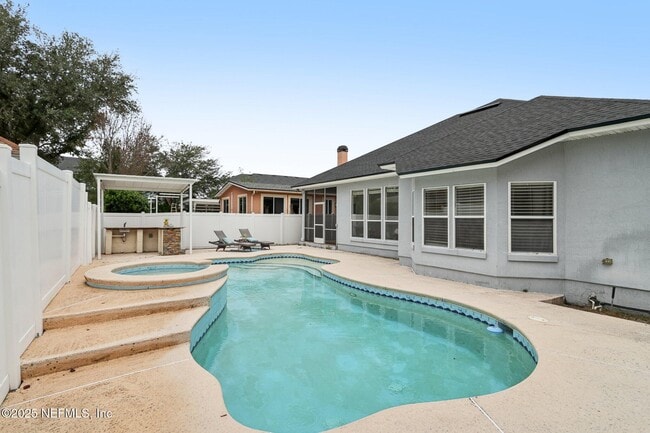 Building Photo - 10008 Sifton Ct