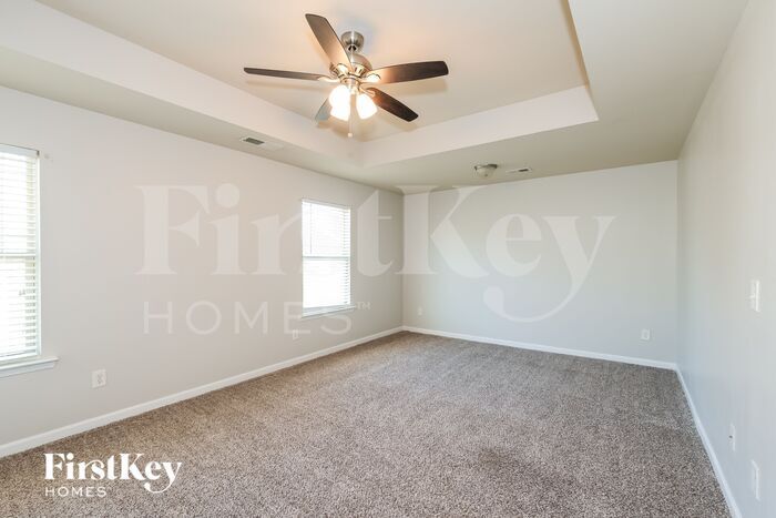 Building Photo - 166 Magnaview Dr
