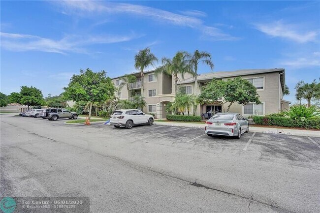 Building Photo - 5041 Wiles Rd