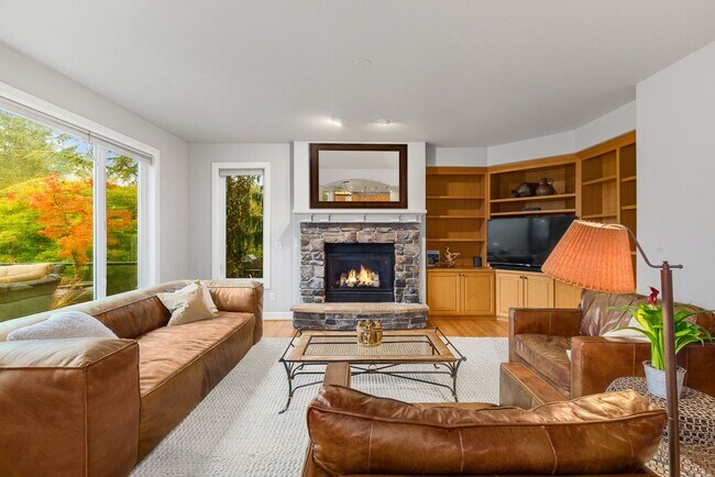 Building Photo - STUNNING Home in coveted Sterling Woods, S...