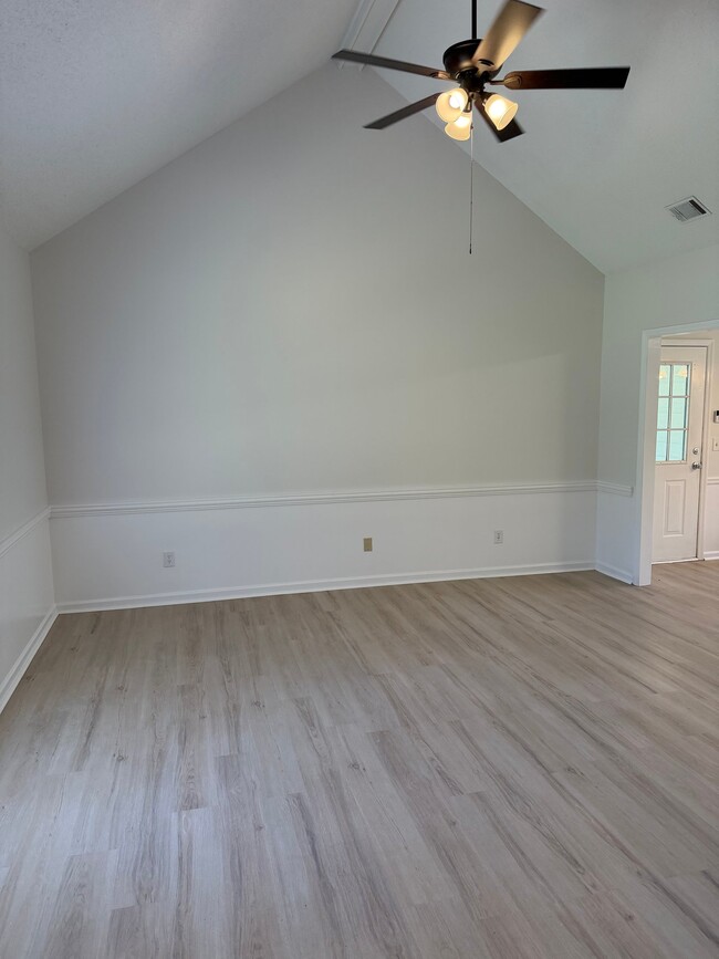 Building Photo - 206 Buckston Ct