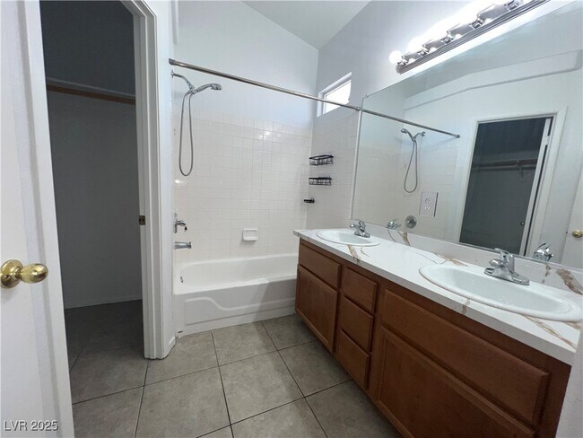 Building Photo - 1356 Lamplight Village Ln