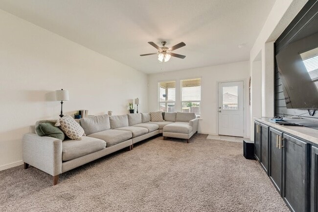 Building Photo - 444 Windsail Ln