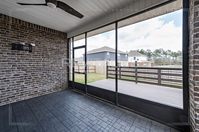 Building Photo - Modern 4BR 2 BA Home in Spanish Fort