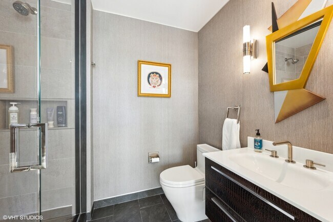 Building Photo - 800 N Michigan Ave