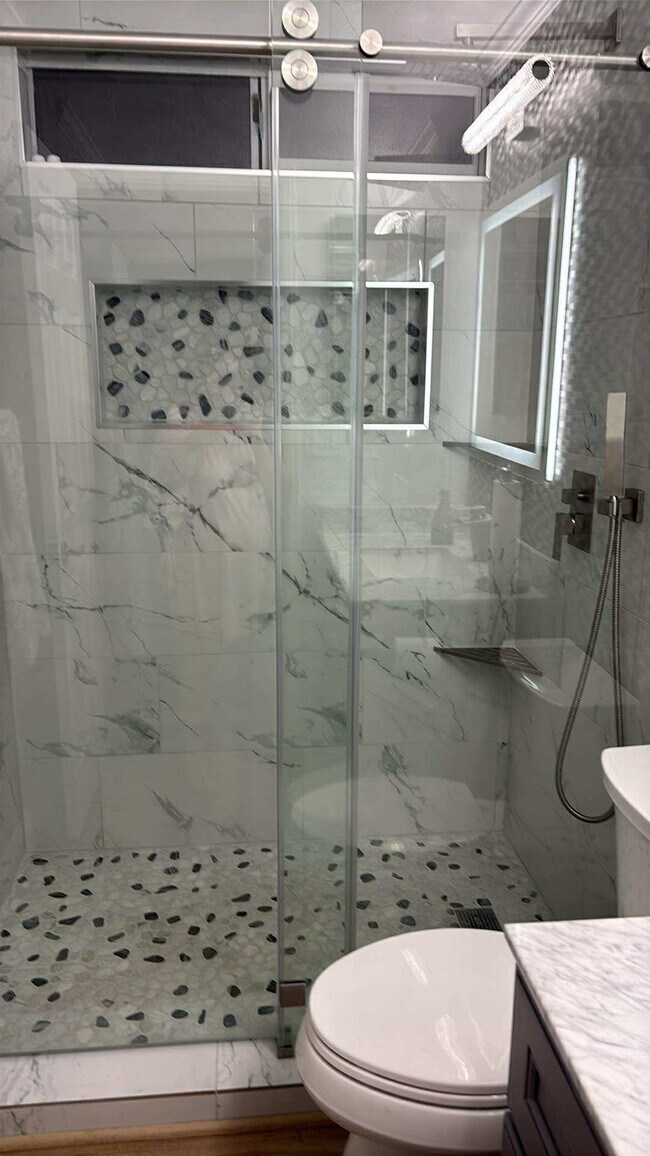 Building Photo - 1680 Gamay Cir