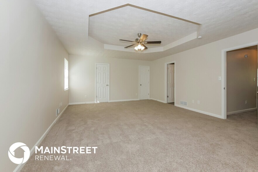 Building Photo - 4595 Westminster Dr
