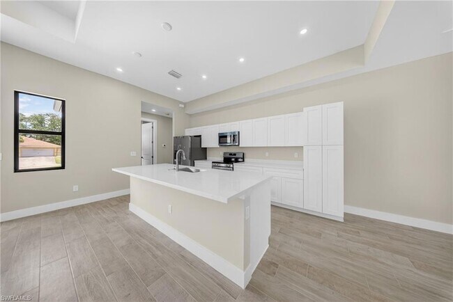 Building Photo - 311 Fitch Ave