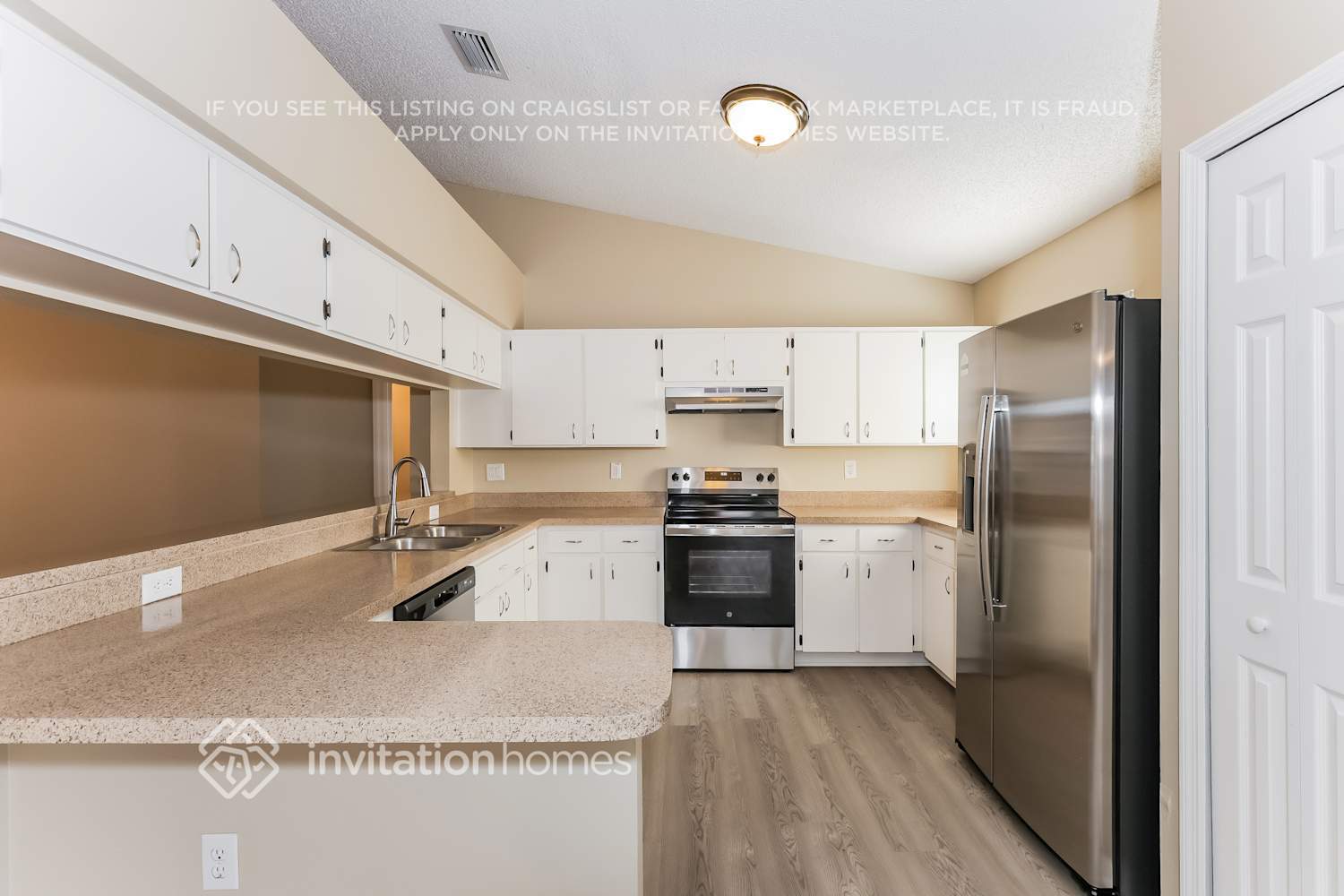 Building Photo - 1803 Landside Dr