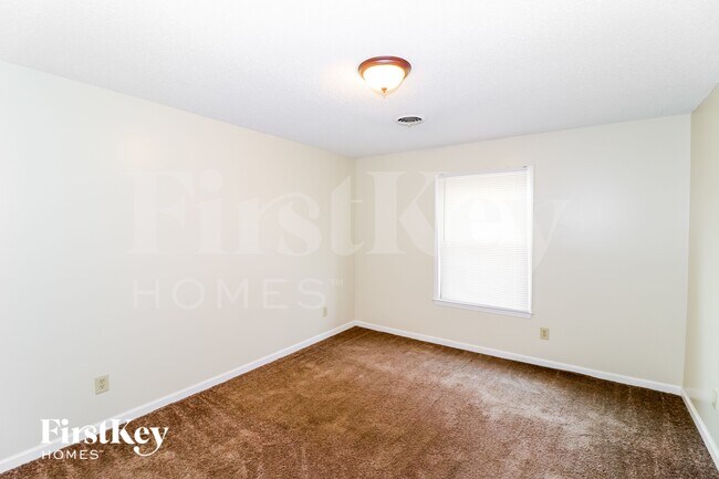 Building Photo - 2786 Dromedary Dr