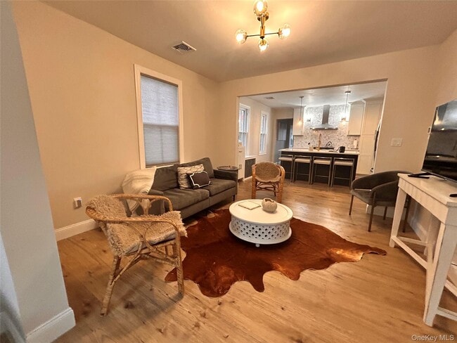 Building Photo - 549 Piermont Ave