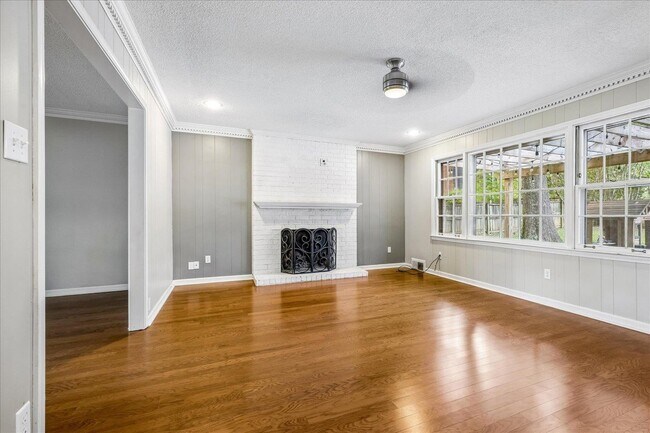 Building Photo - 2836 Baytown Cove