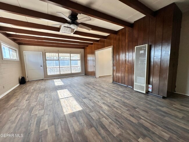 Building Photo - 1518 Clausen Dr