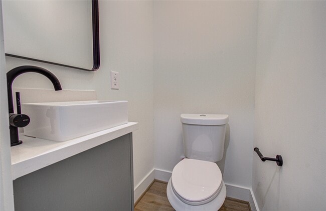 Building Photo - 1508 McKee St