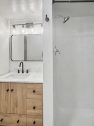 Building Photo - 4000 S Delaware St