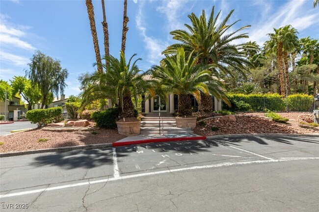 Building Photo - 3168 Tarpon Dr