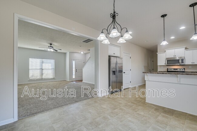 Building Photo - 633 Colston Ave