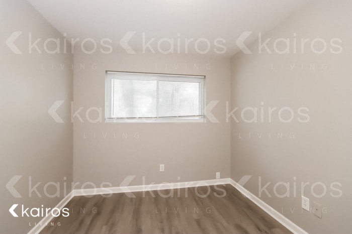Building Photo - 25625 Chestnut Ln